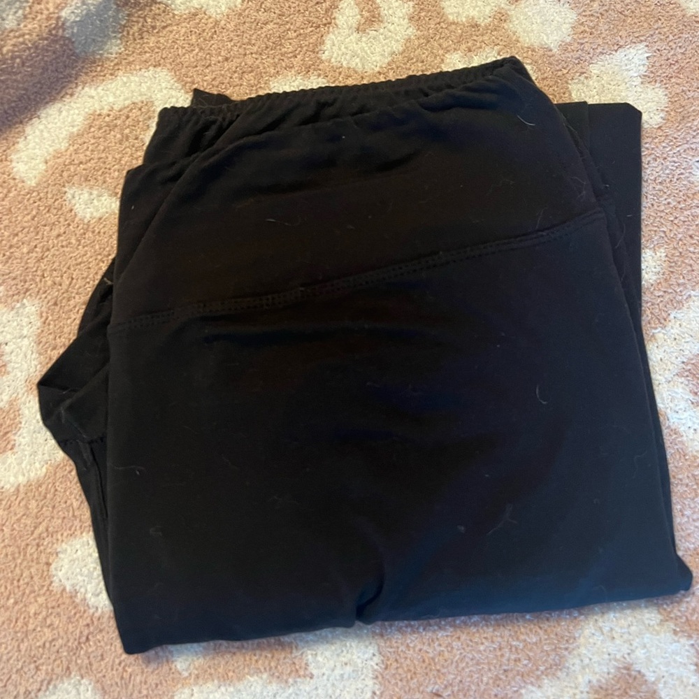 3 pairs of satina leggings, minor flaws see description.
